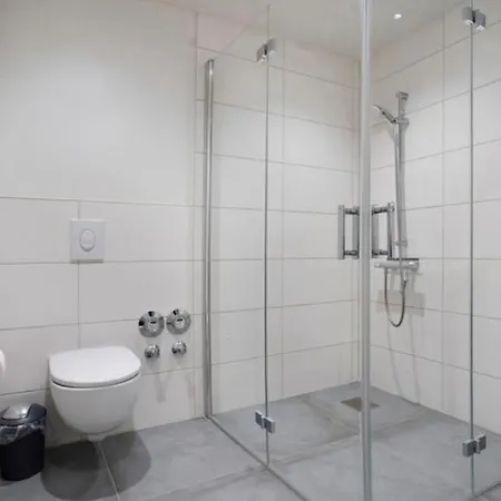 Appartement Loft Mit Gartenterrasse *